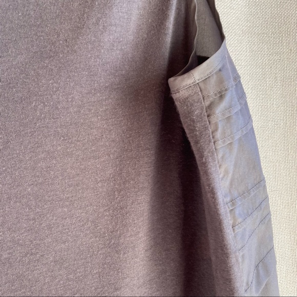 Theory silk tank with pin-tuck details. Size small. - Picture 5 of 7